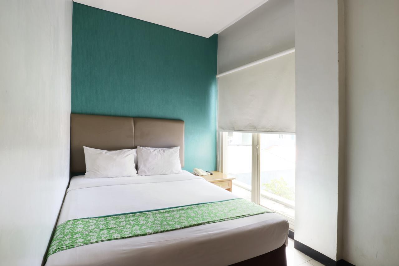 Hotel Blue Pacific Jakarta Exteriör bild