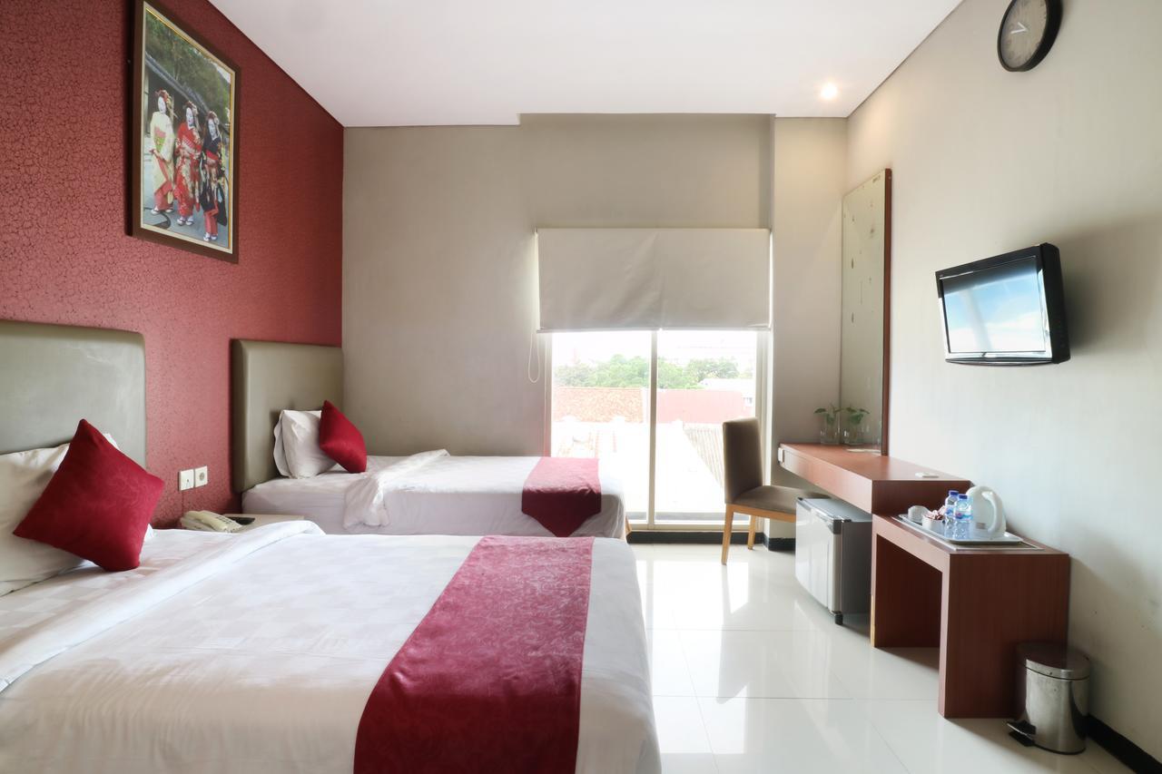 Hotel Blue Pacific Jakarta Exteriör bild